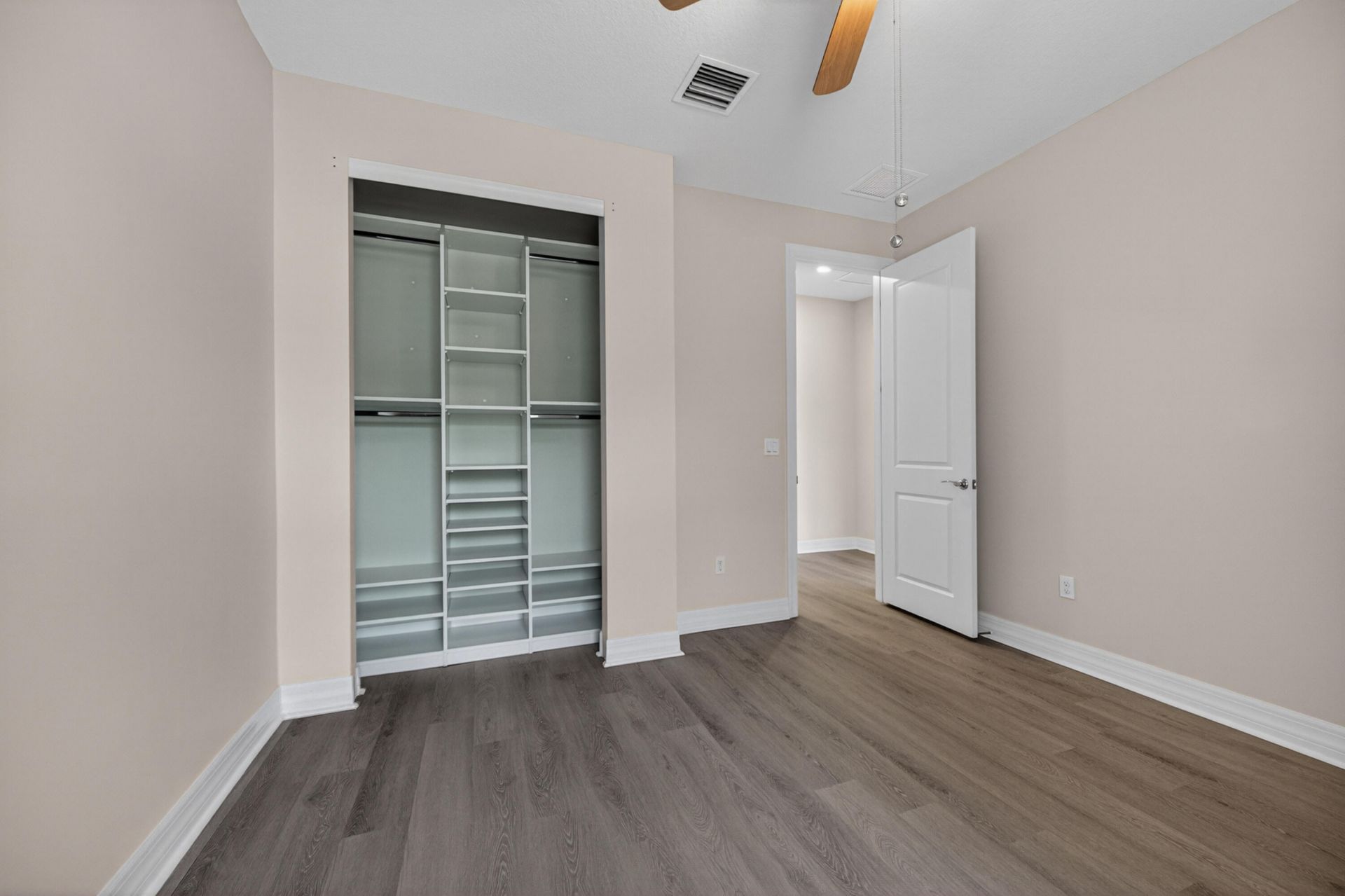 4715 Eucalyptus Drive, Hollywood, FL 33021 Photo