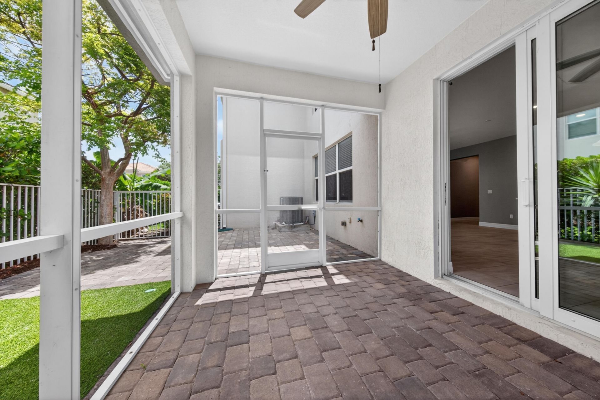 4715 Eucalyptus Drive, Hollywood, FL 33021 Photo