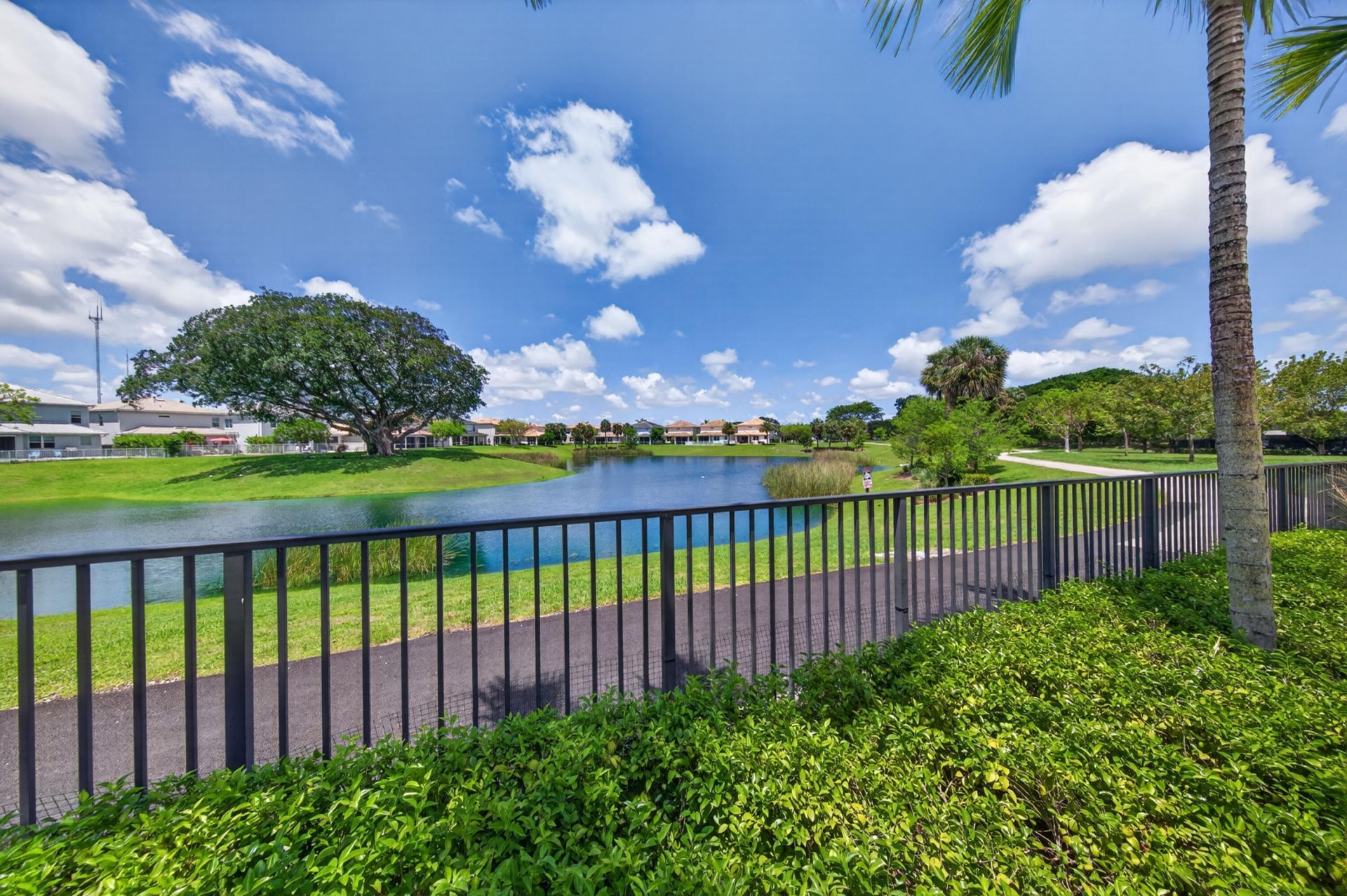 4715 Eucalyptus Drive, Hollywood, FL 33021 Photo