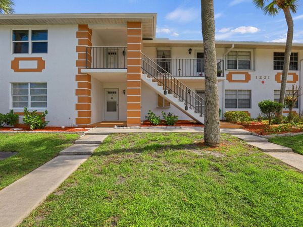 1221 S Lakes End Drive, Unit A 1, Fort Pierce, FL 34982