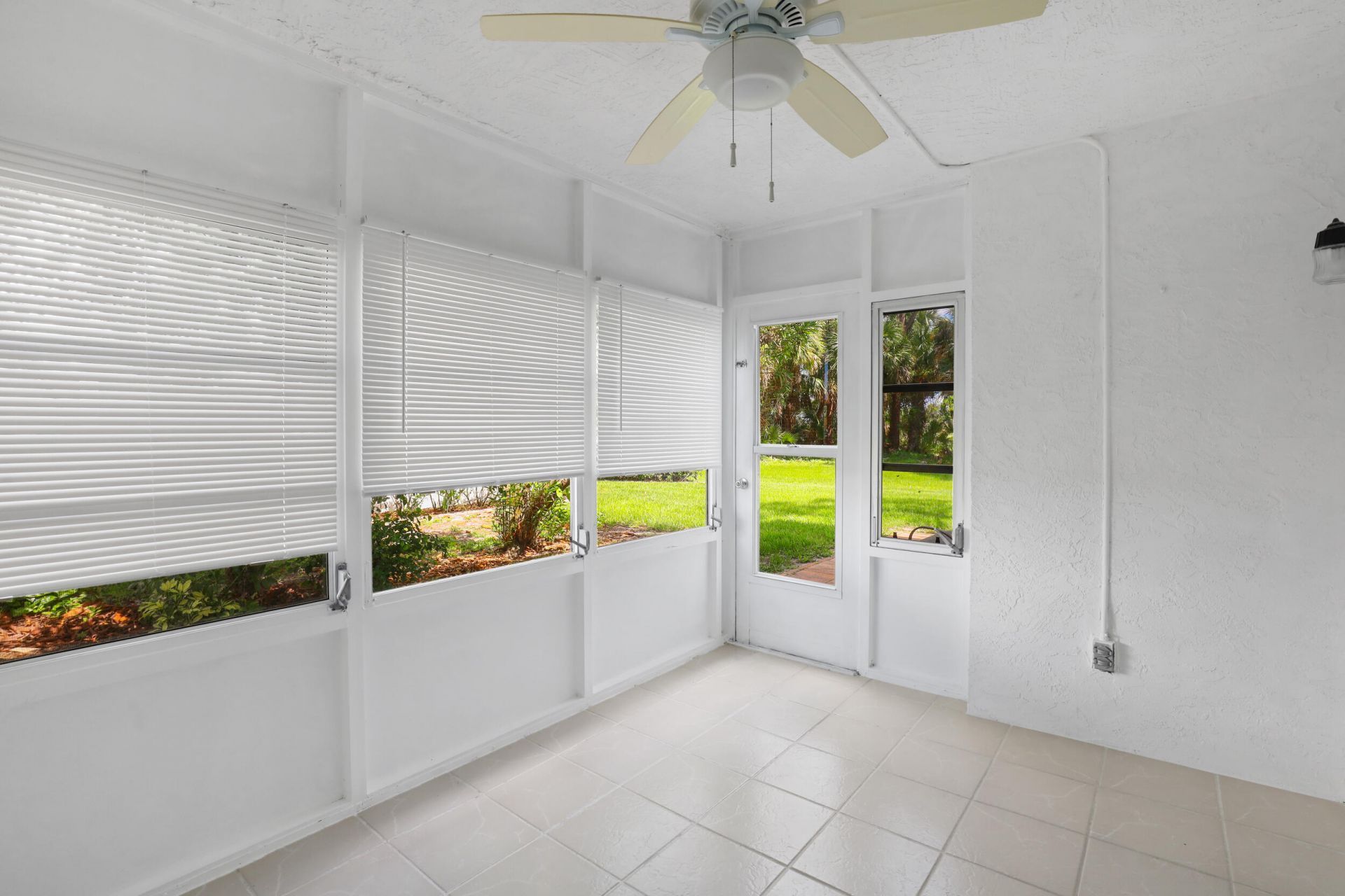 1221 S Lakes End Drive, Unit A 1, Fort Pierce, FL 34982 Photo