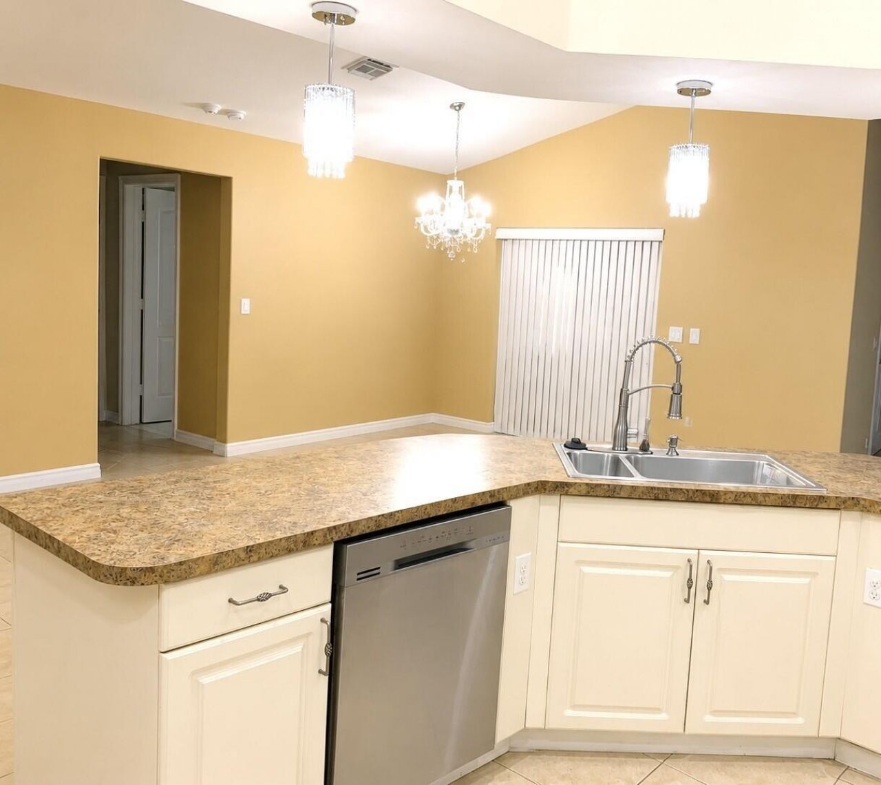 485 SW Dagget Avenue, Port Saint Lucie, FL 34953 Photo