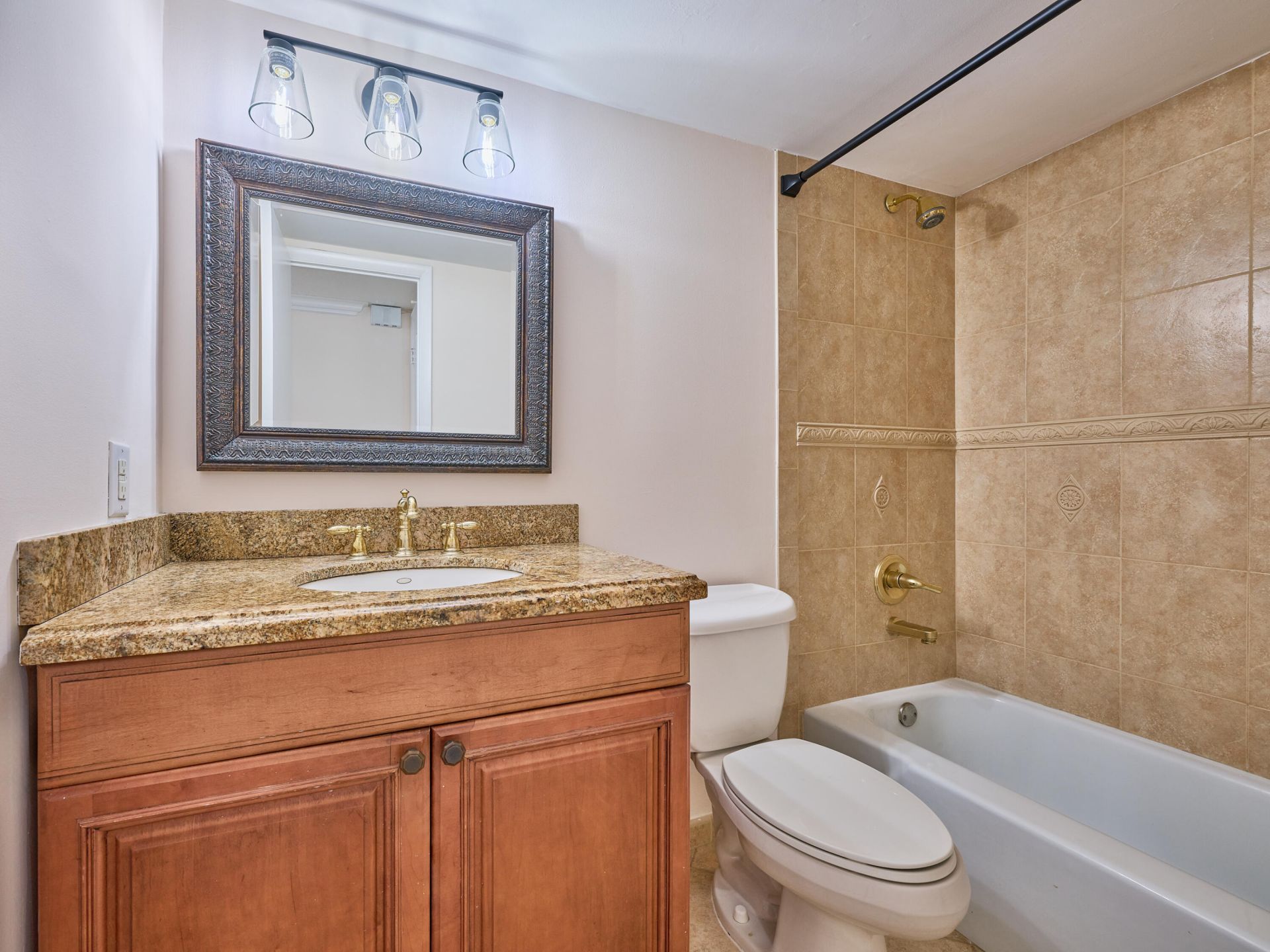 305 N Pompano Beach Boulevard, Unit 1204, Pompano Beach, FL 33062 Photo