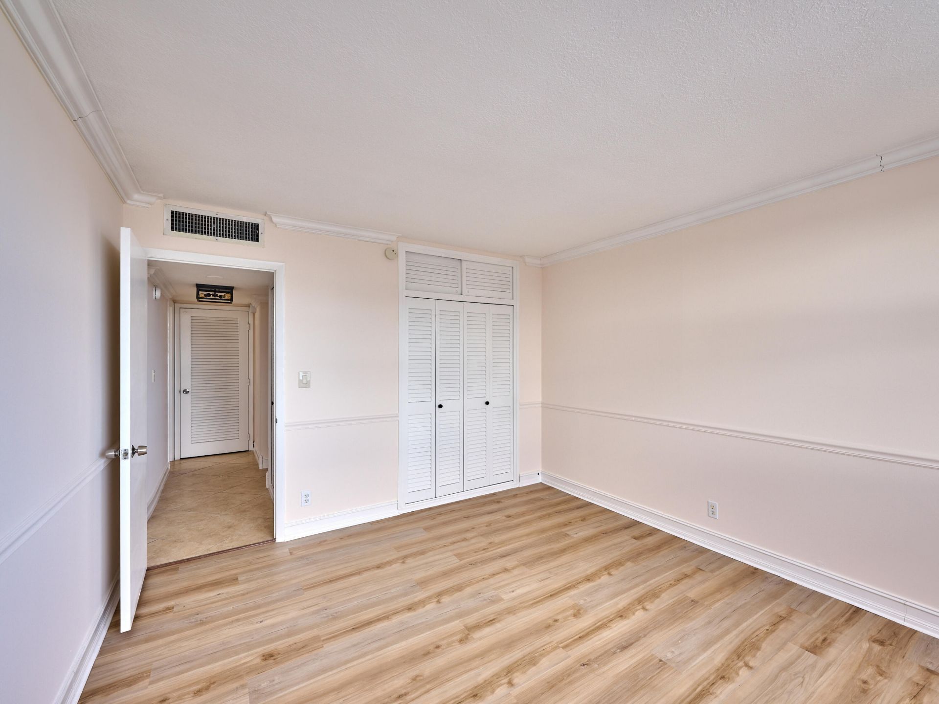 305 N Pompano Beach Boulevard, Unit 1204, Pompano Beach, FL 33062 Photo
