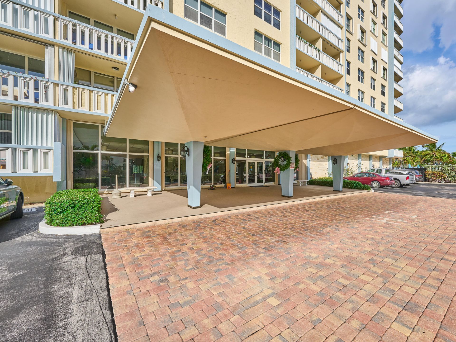 305 N Pompano Beach Boulevard, Unit 1204, Pompano Beach, FL 33062 Photo