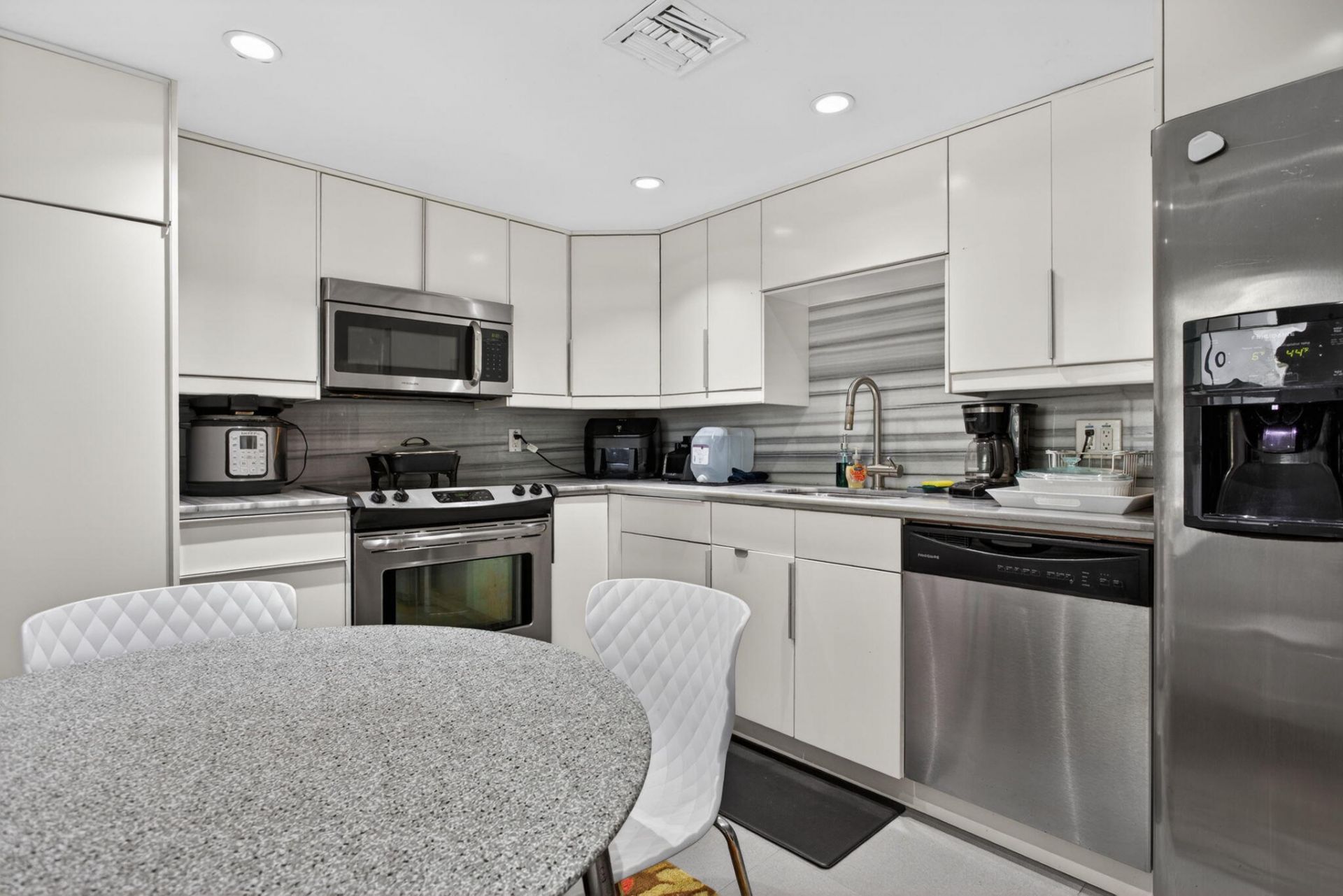 901 W Cypress Lane, Unit 103, Pompano Beach, FL 33069 Photo
