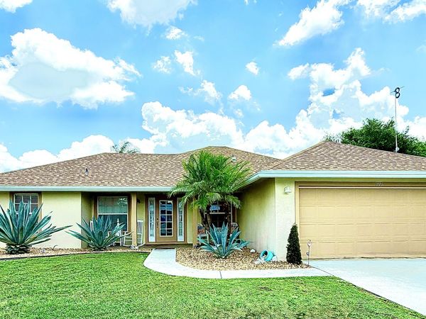 127 NW Avens Street, Port St. Lucie, FL 34983