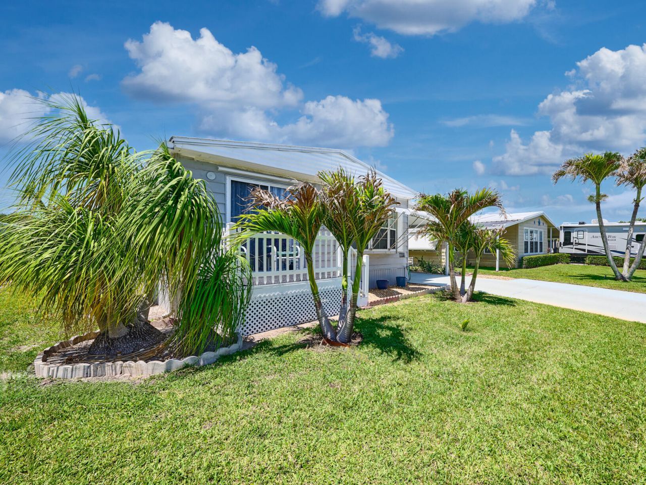6977 SE Delegate Street, Hobe Sound, FL 33455 Photo