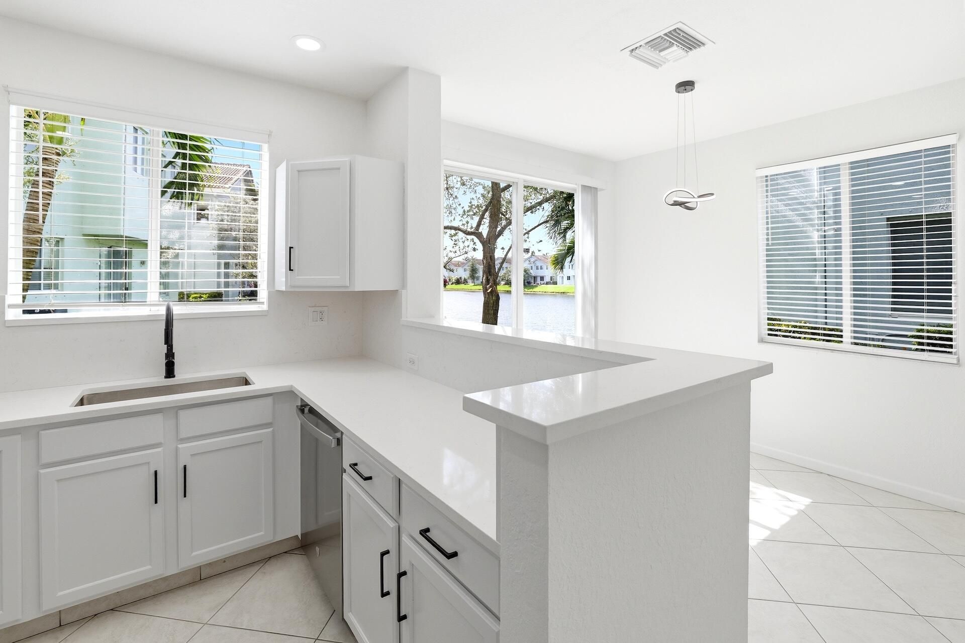 3068 Laurel Ridge Circle, Riviera Beach, FL 33404 Photo
