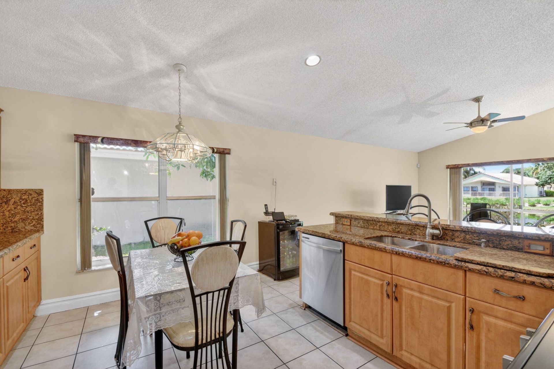 8240 White Rock Circle, Boynton Beach, FL 33436 Photo
