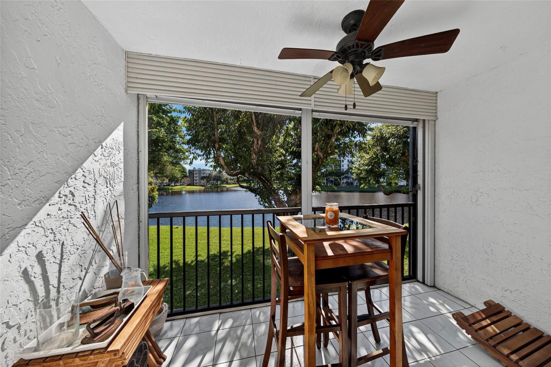 2222 N Cypress Bend Drive, Unit 201, Pompano Beach, FL 33069 Photo