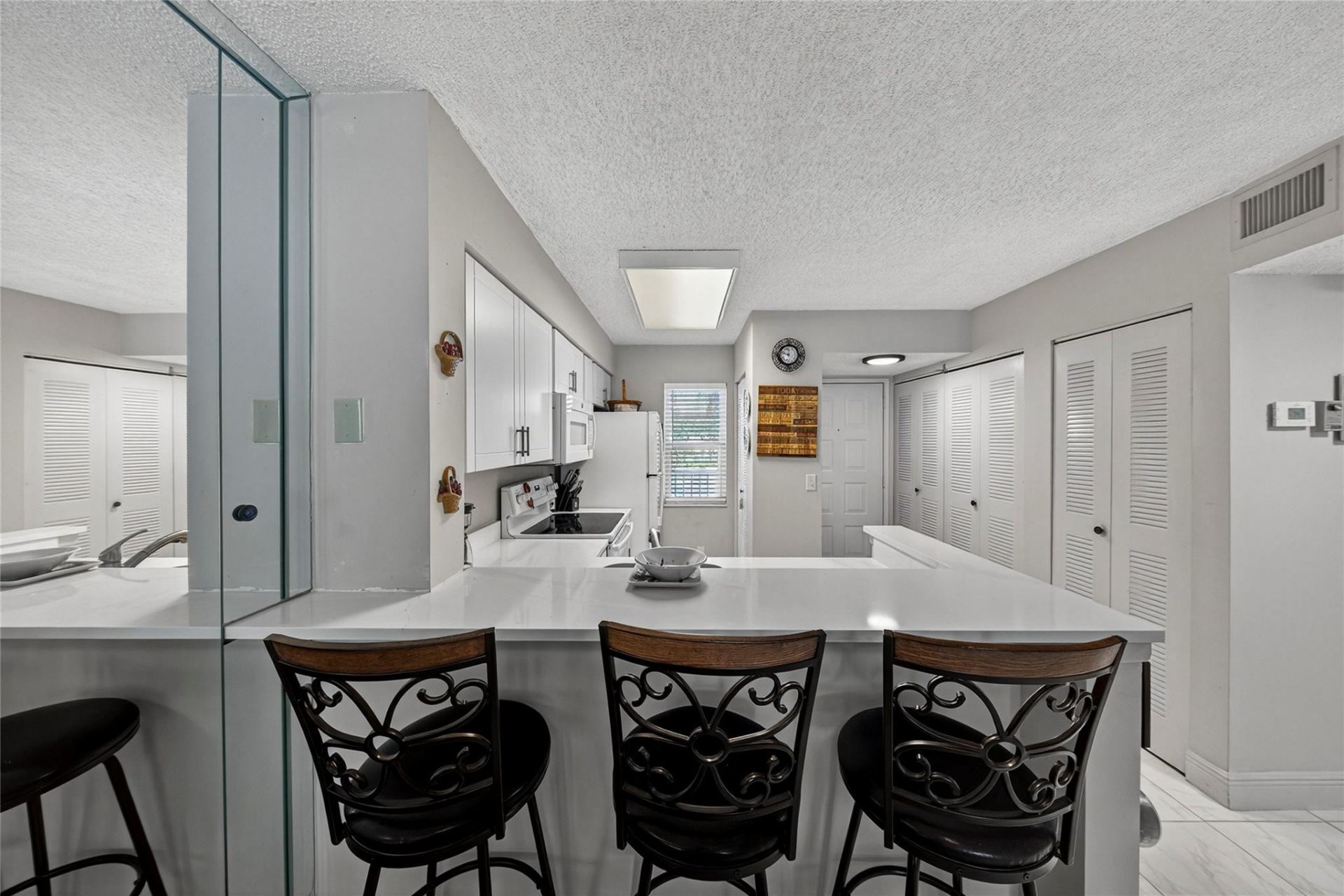 2222 N Cypress Bend Drive, Unit 201, Pompano Beach, FL 33069 Photo