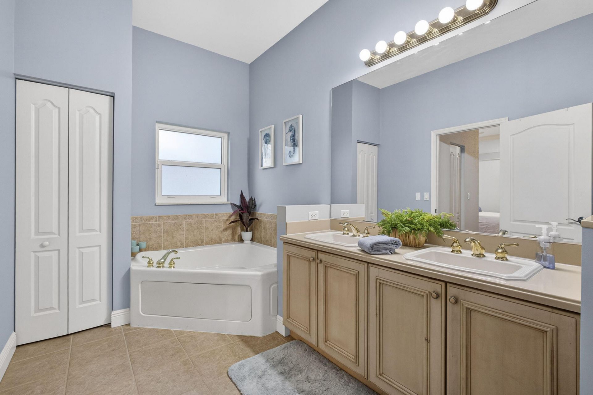 118 Kensington Way, Royal Palm Beach, FL 33414 Photo