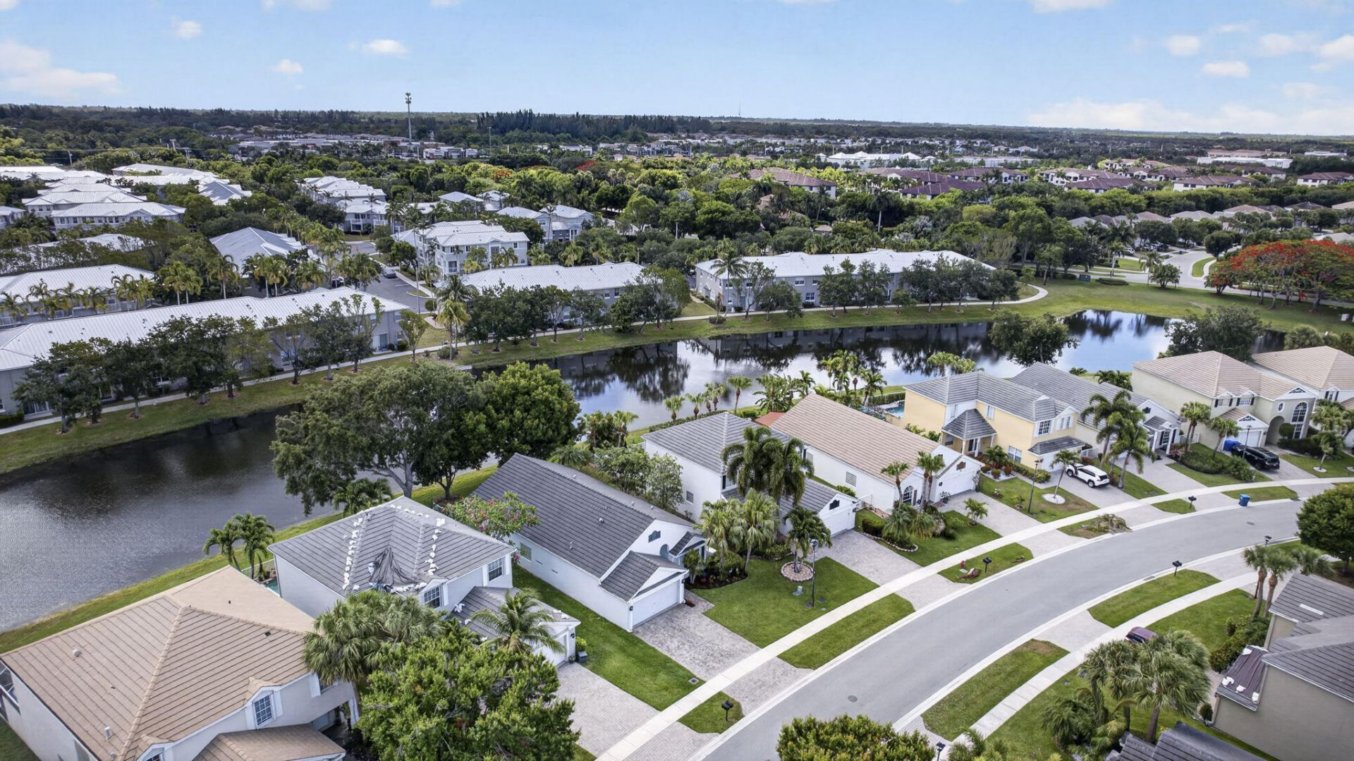 118 Kensington Way, Royal Palm Beach, FL 33414 Photo
