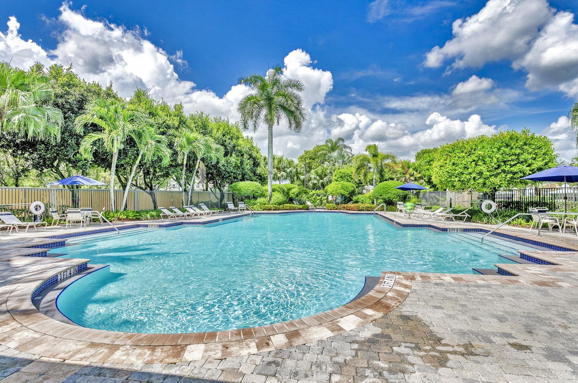 118 Kensington Way, Royal Palm Beach, FL 33414 Photo