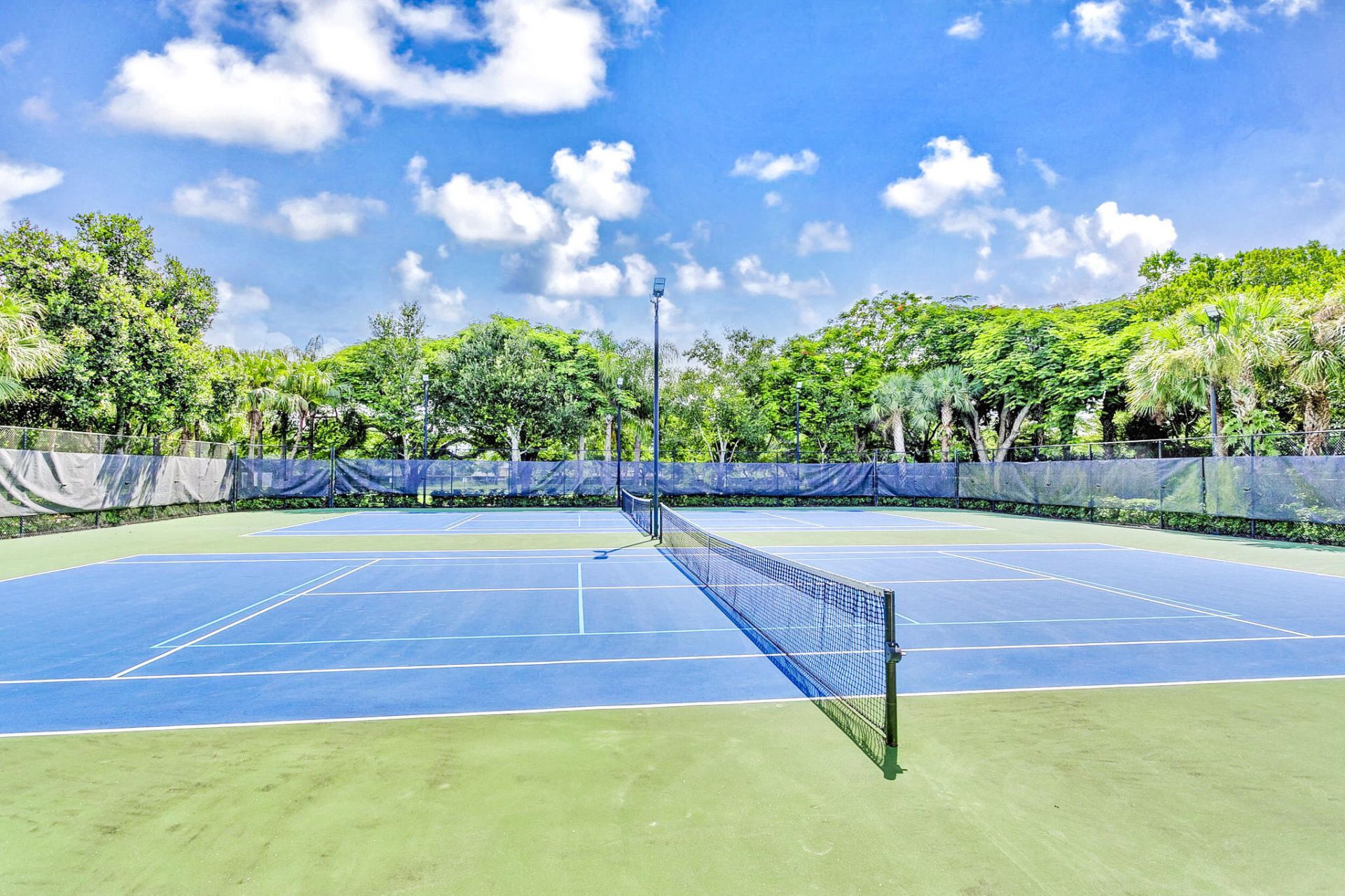 118 Kensington Way, Royal Palm Beach, FL 33414 Photo