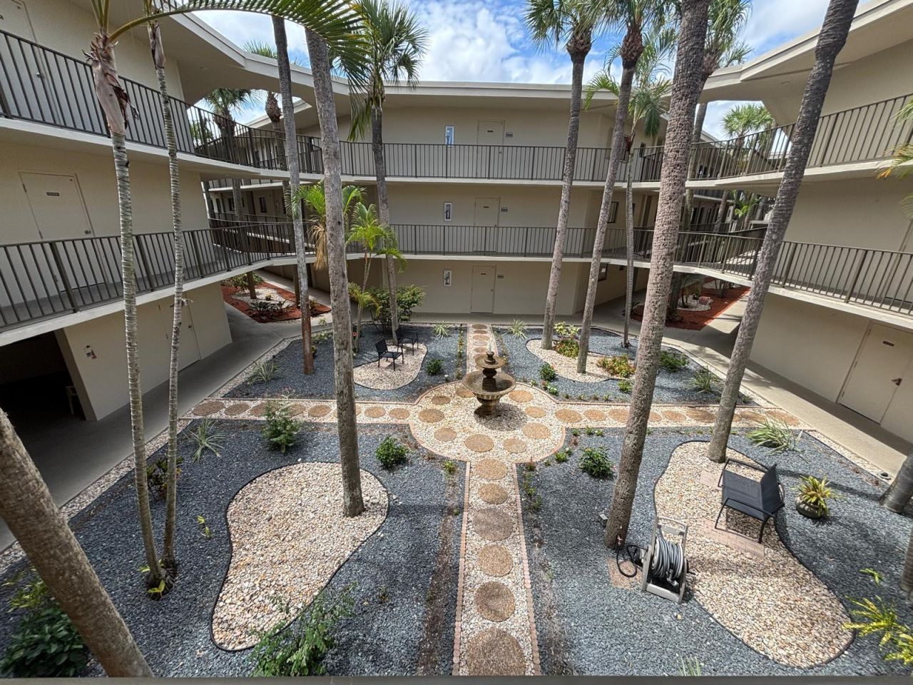 5340 Las Verdes Circle, Unit 222, Delray Beach, FL 33484 Photo
