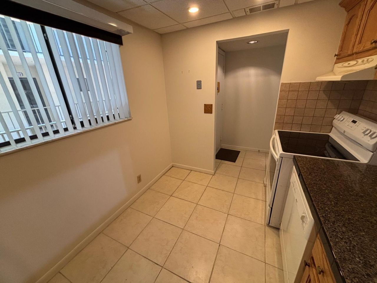 5340 Las Verdes Circle, Unit 222, Delray Beach, FL 33484 Photo