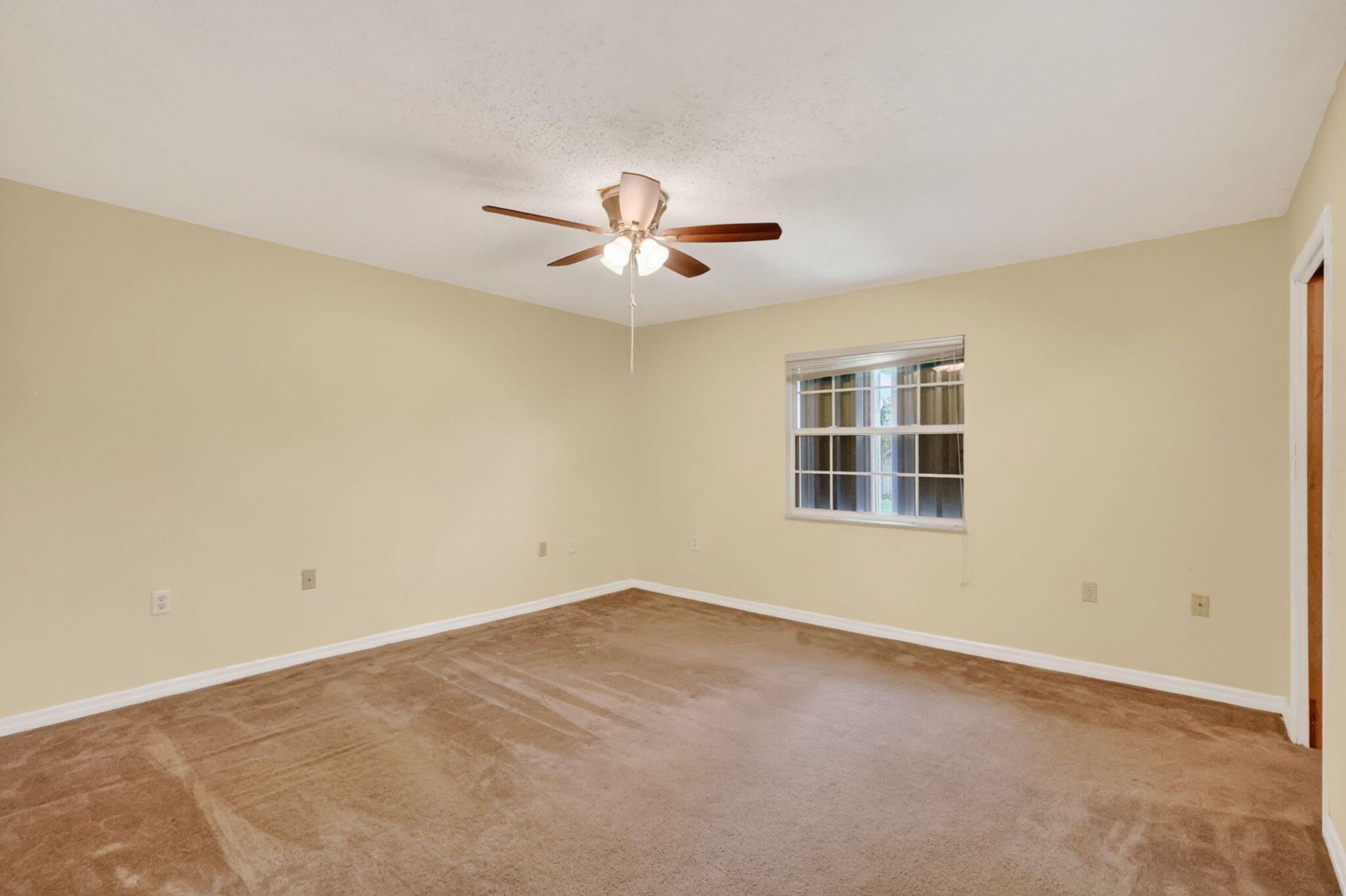 5909 Spruce Drive, Fort Pierce, FL 34982 Photo