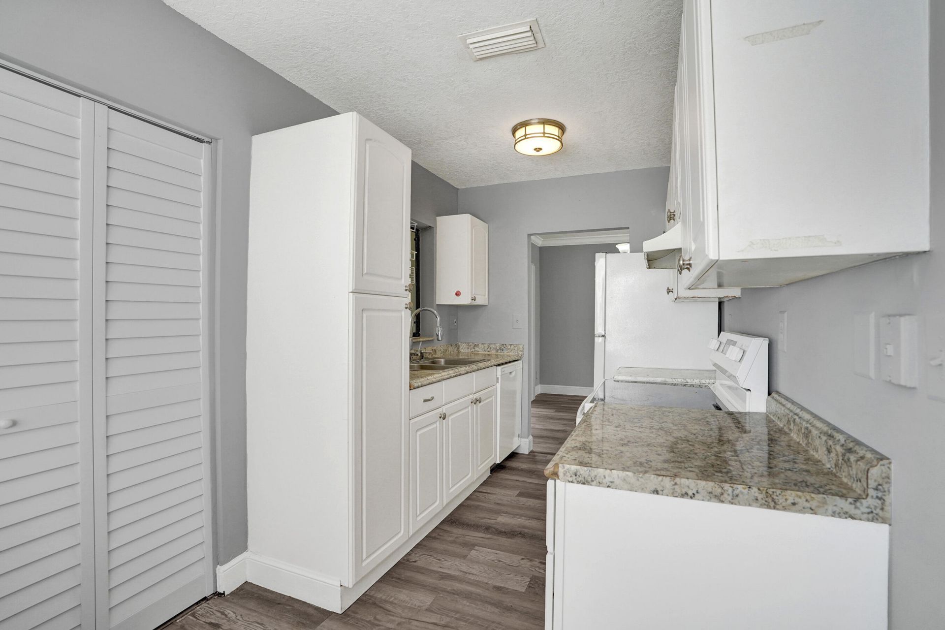 10781 NW 21st Street, Sunrise, FL 33322 Photo