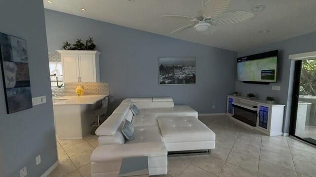 425 Deer Creek Path E, Deerfield Beach, FL 33442 Photo