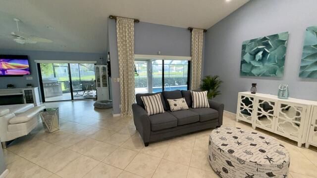 425 Deer Creek Path E, Deerfield Beach, FL 33442 Photo