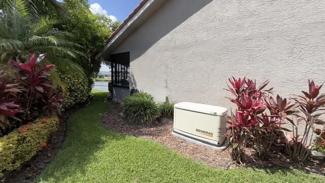 425 Deer Creek Path E, Deerfield Beach, FL 33442 Photo