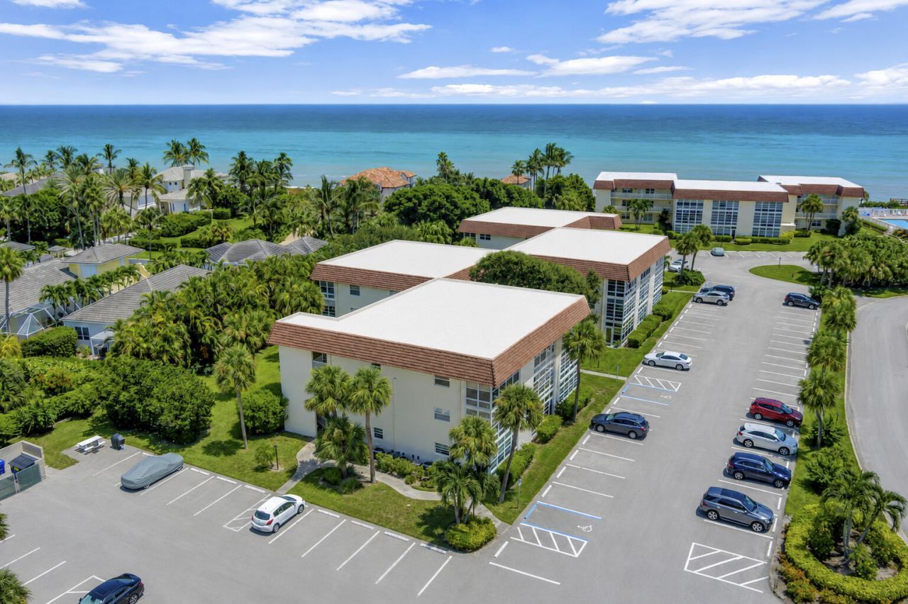 5400 Jimmy Buffett Mem Highway, Unit B 22, Indian River Shores, FL 32963 Photo