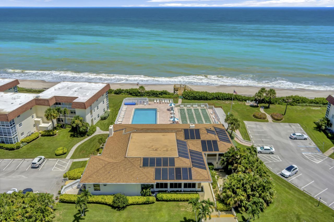 5400 Jimmy Buffett Mem Highway, Unit B 22, Indian River Shores, FL 32963 Photo