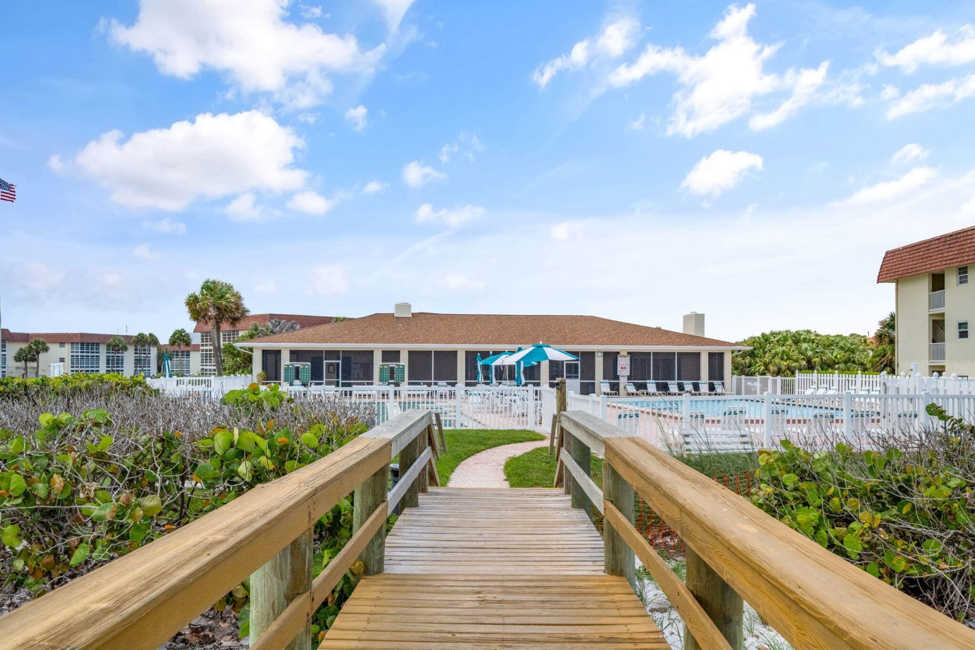 5400 Jimmy Buffett Mem Highway, Unit B 22, Indian River Shores, FL 32963 Photo