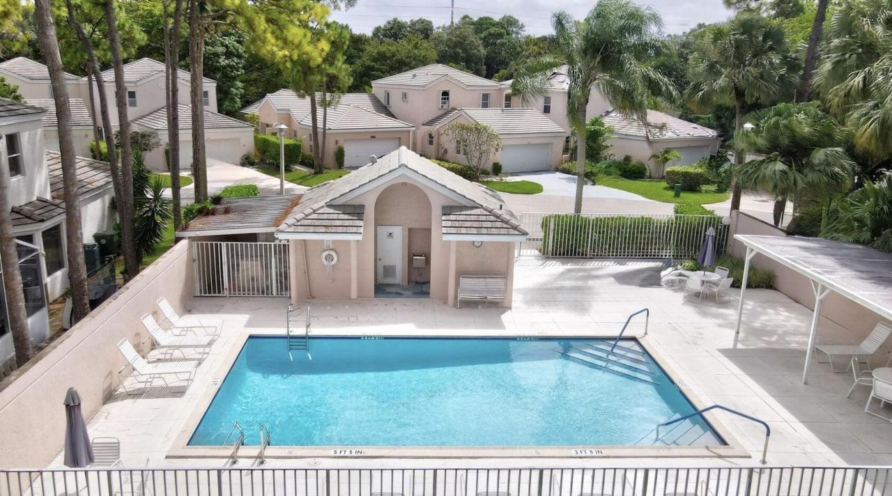 1081 Island Manor Drive, Greenacres, FL 33413 Photo