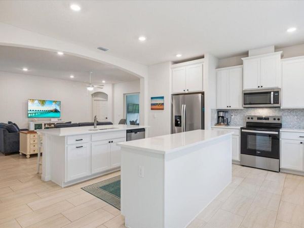 31 52nd Square, Vero Beach, FL 32968