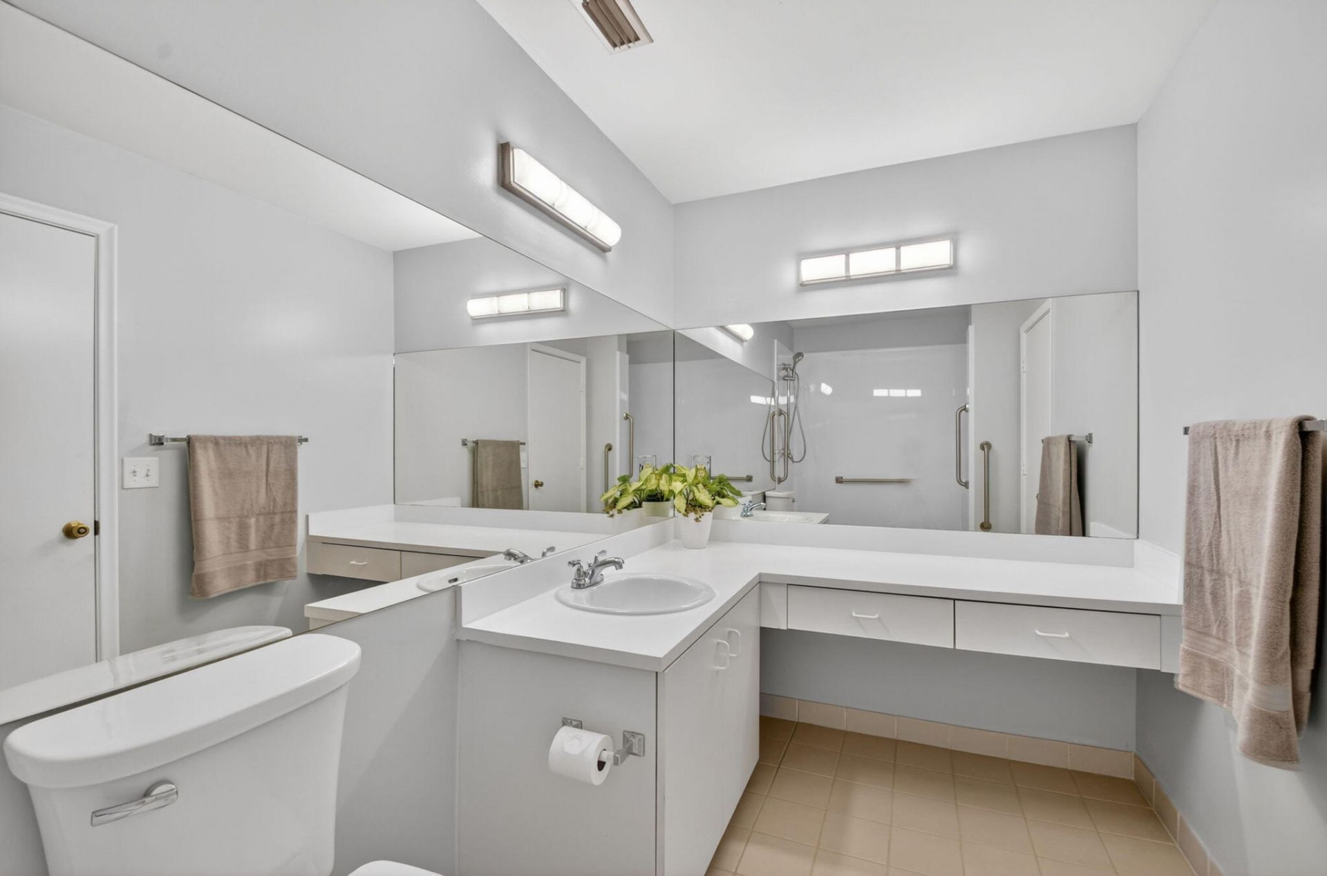 1604 Timberlane Circle, Greenacres, FL 33463 Photo