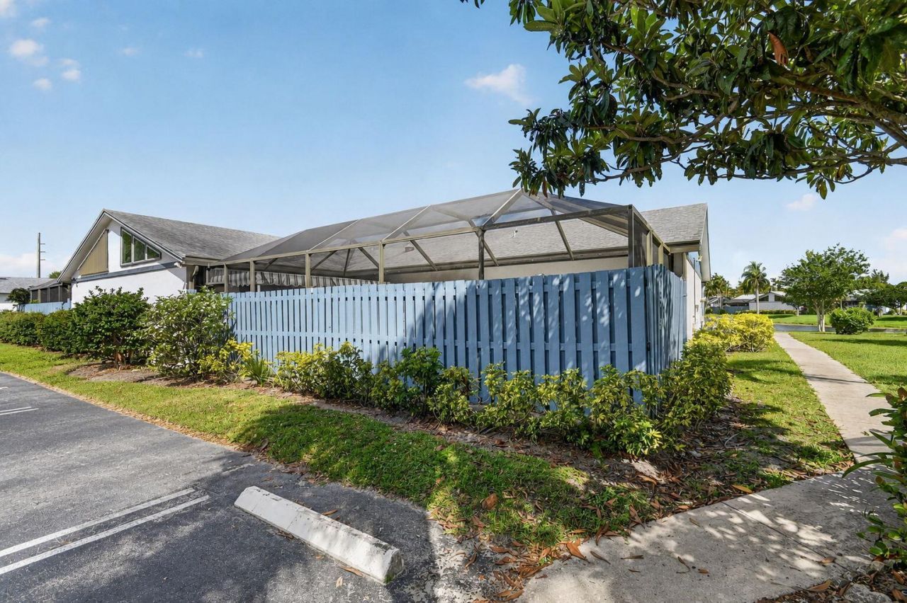1604 Timberlane Circle, Greenacres, FL 33463 Photo