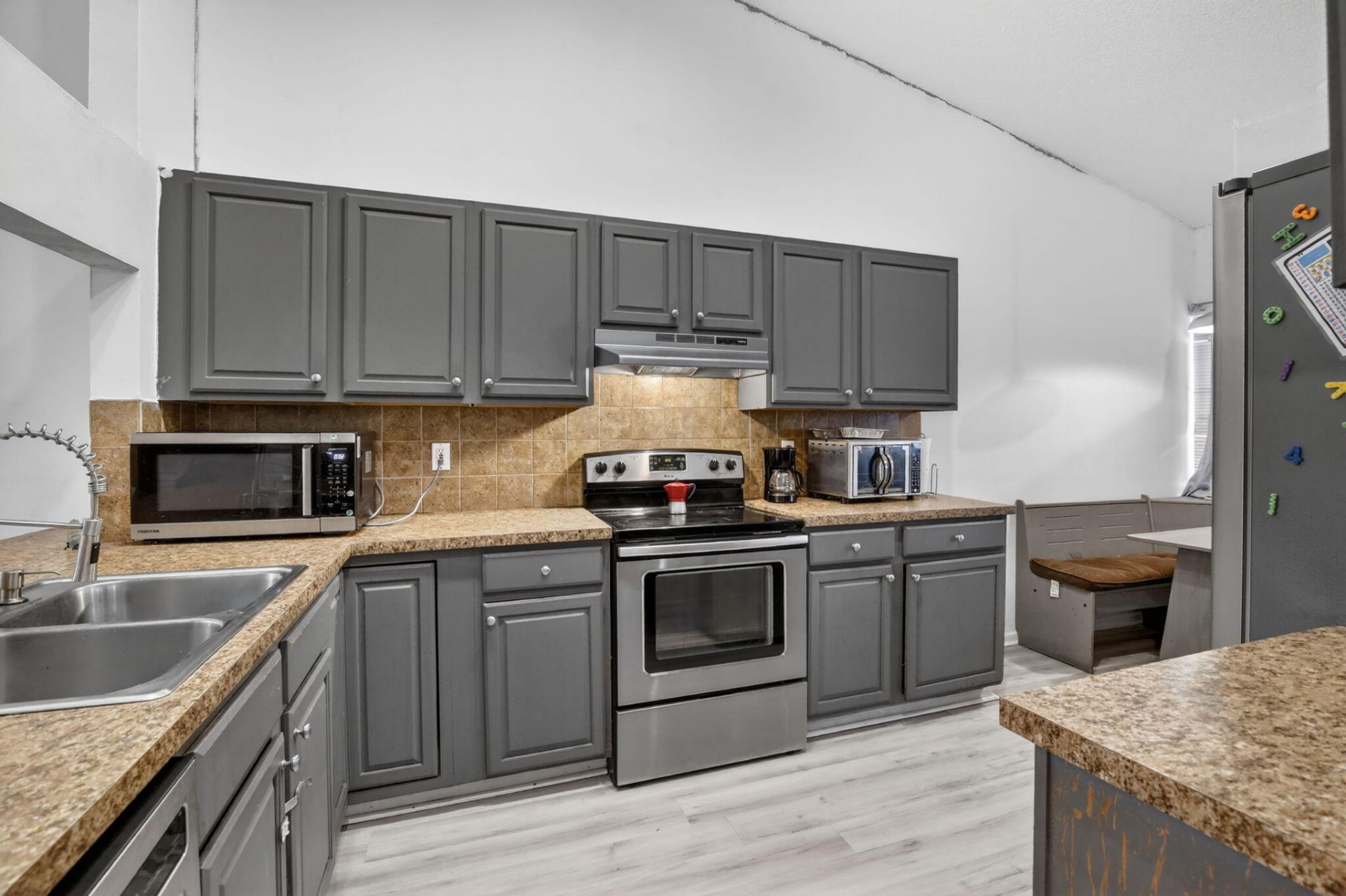11145 NW 38th Place, Sunrise, FL 33351 Photo