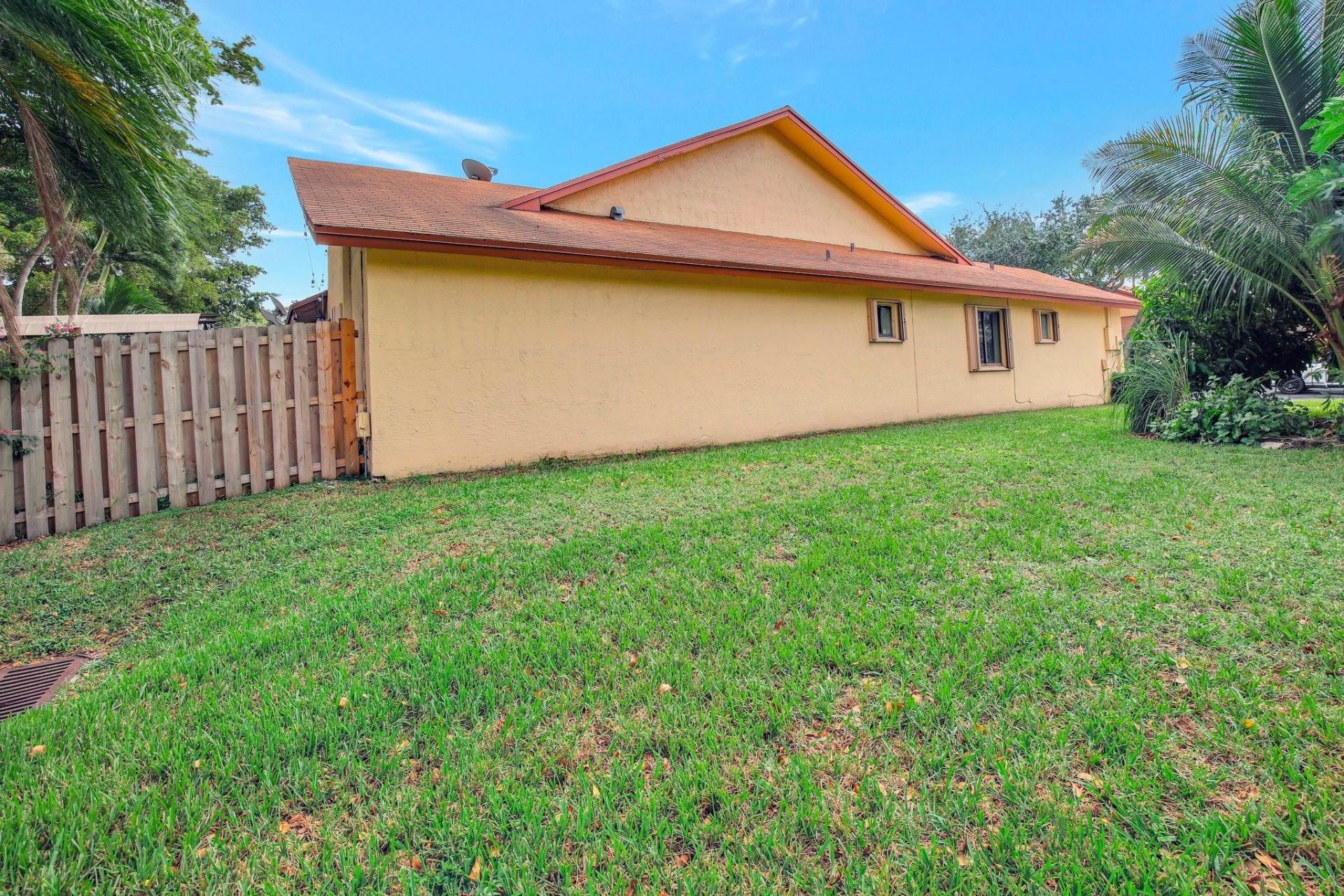 11145 NW 38th Place, Sunrise, FL 33351 Photo