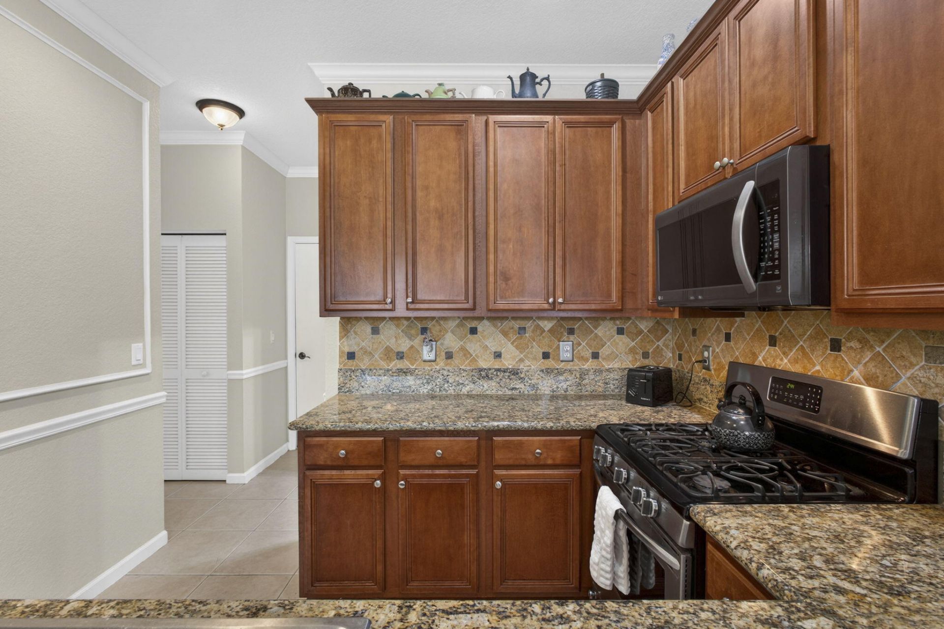 214 Berenger Walk, Royal Palm Beach, FL 33414 Photo