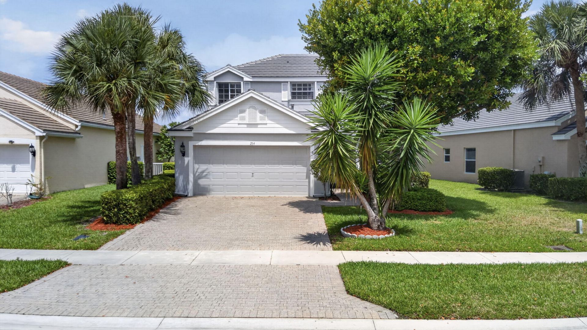 214 Berenger Walk, Royal Palm Beach, FL 33414 Photo