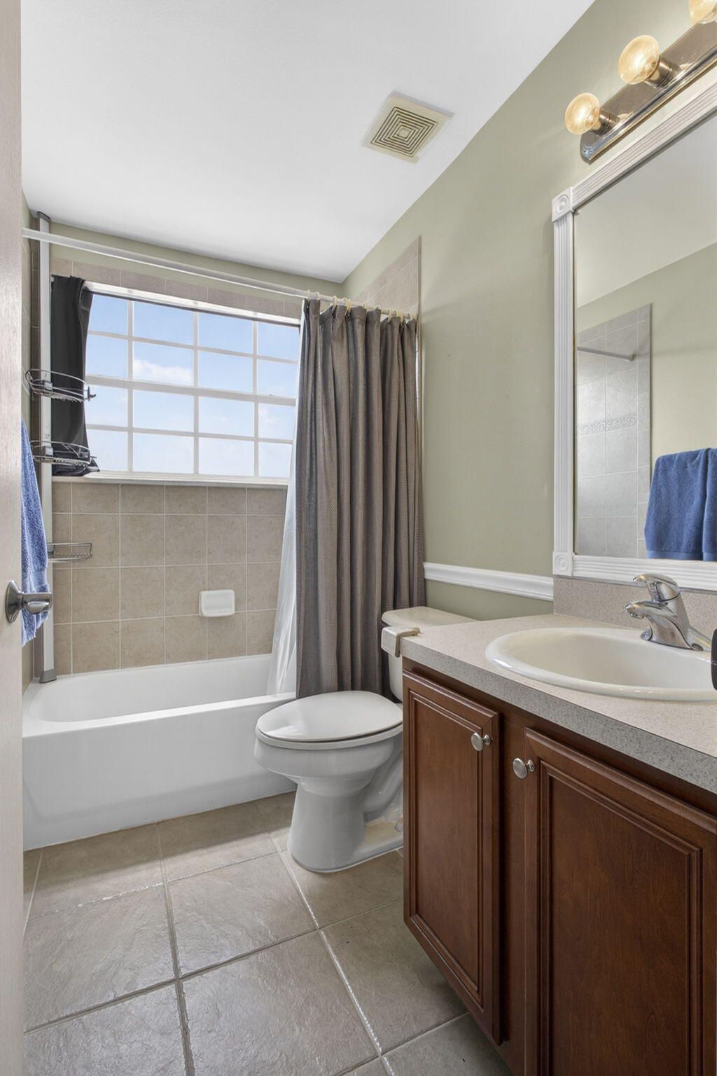 214 Berenger Walk, Royal Palm Beach, FL 33414 Photo