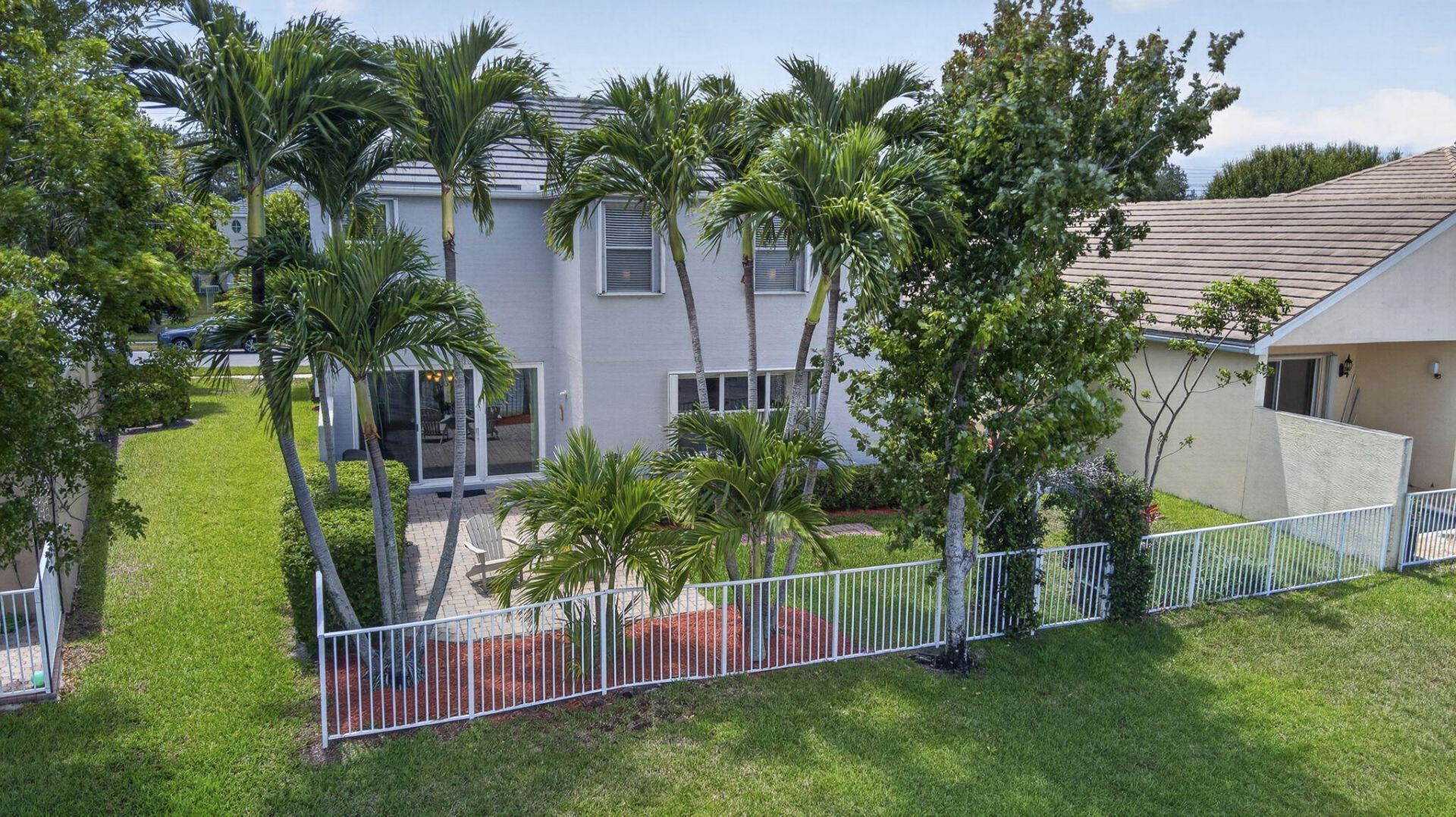 214 Berenger Walk, Royal Palm Beach, FL 33414 Photo