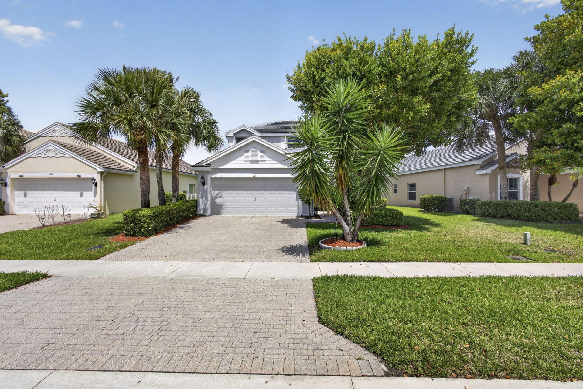 214 Berenger Walk, Royal Palm Beach, FL 33414 Photo