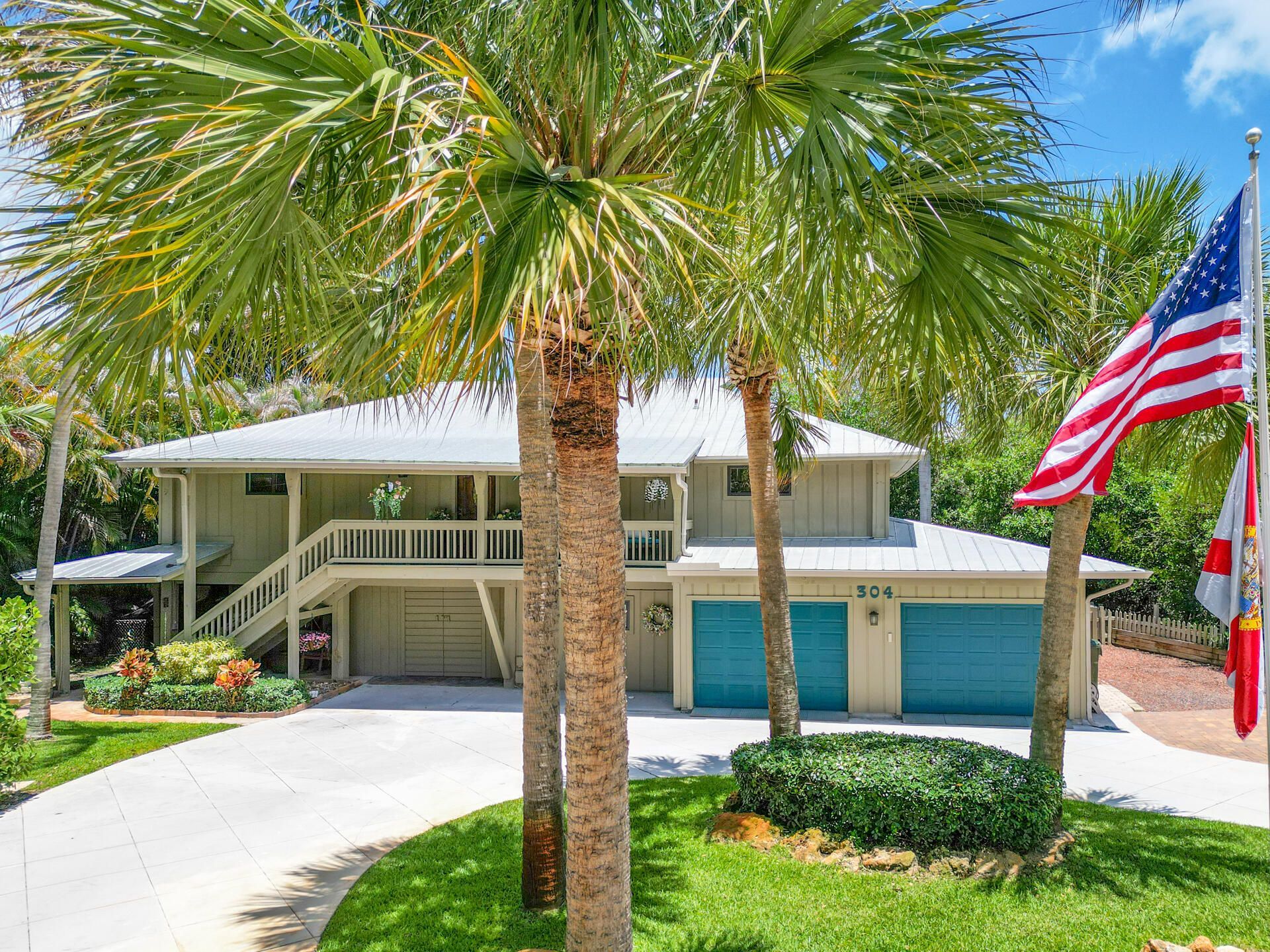 304 SW Indian Groves Drive, Stuart, FL 34994 Photo