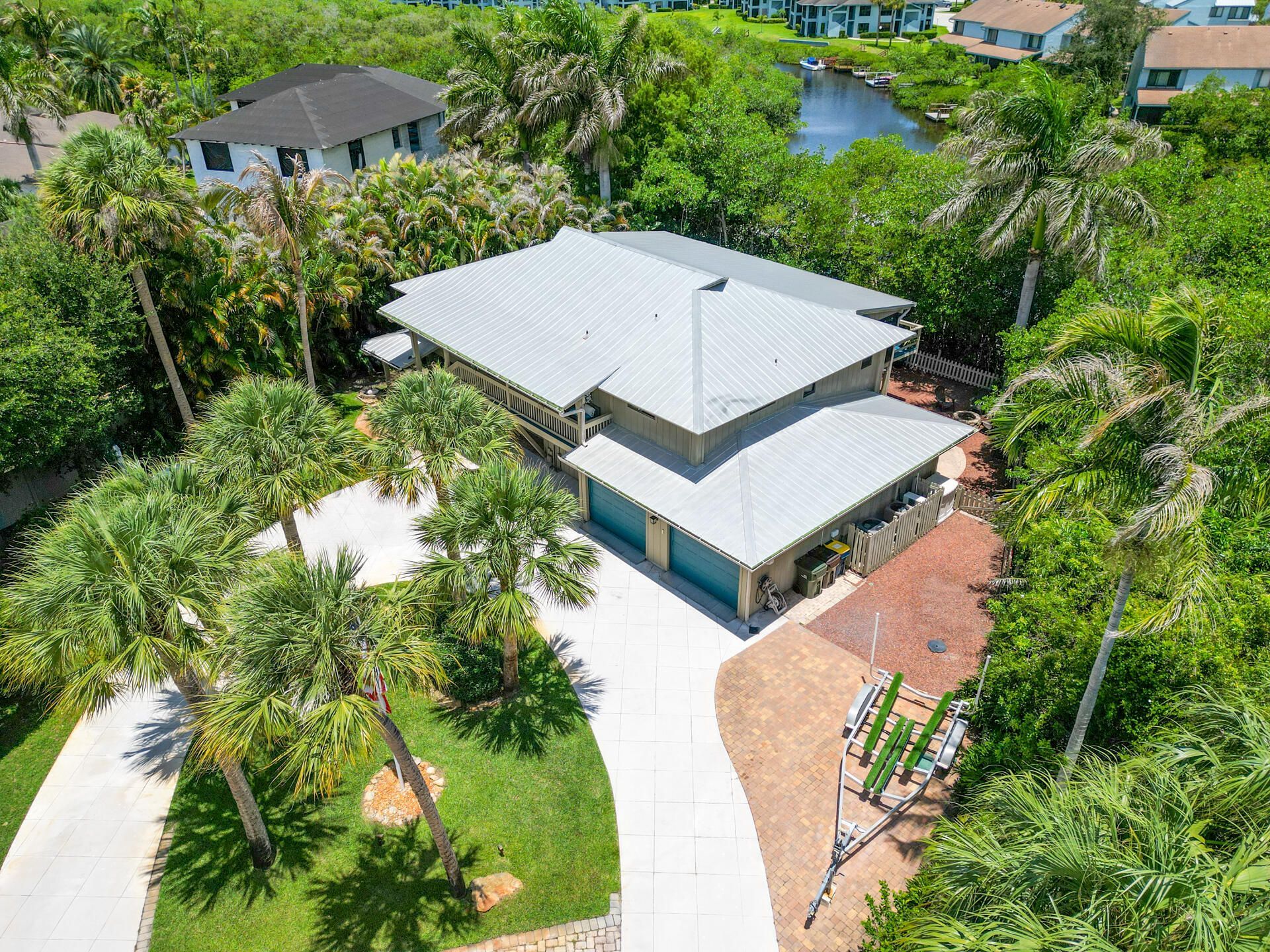 304 SW Indian Groves Drive, Stuart, FL 34994 Photo