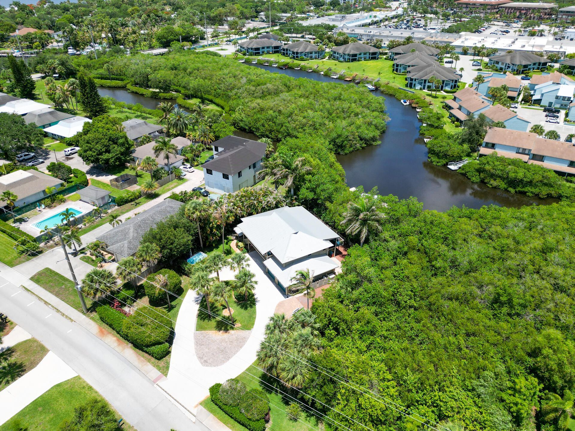 304 SW Indian Groves Drive, Stuart, FL 34994 Photo
