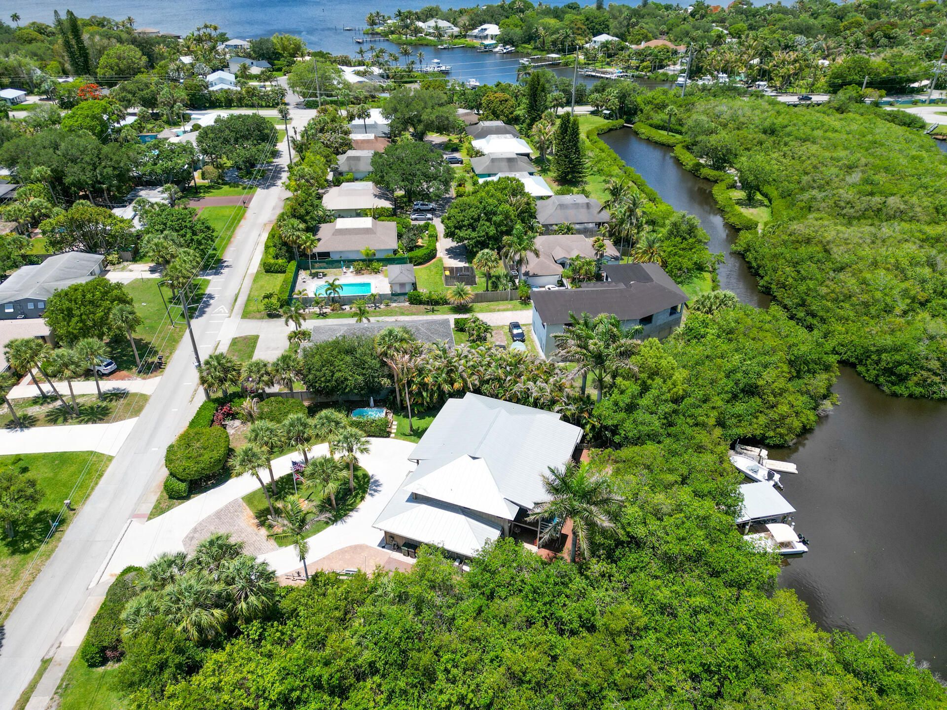 304 SW Indian Groves Drive, Stuart, FL 34994 Photo