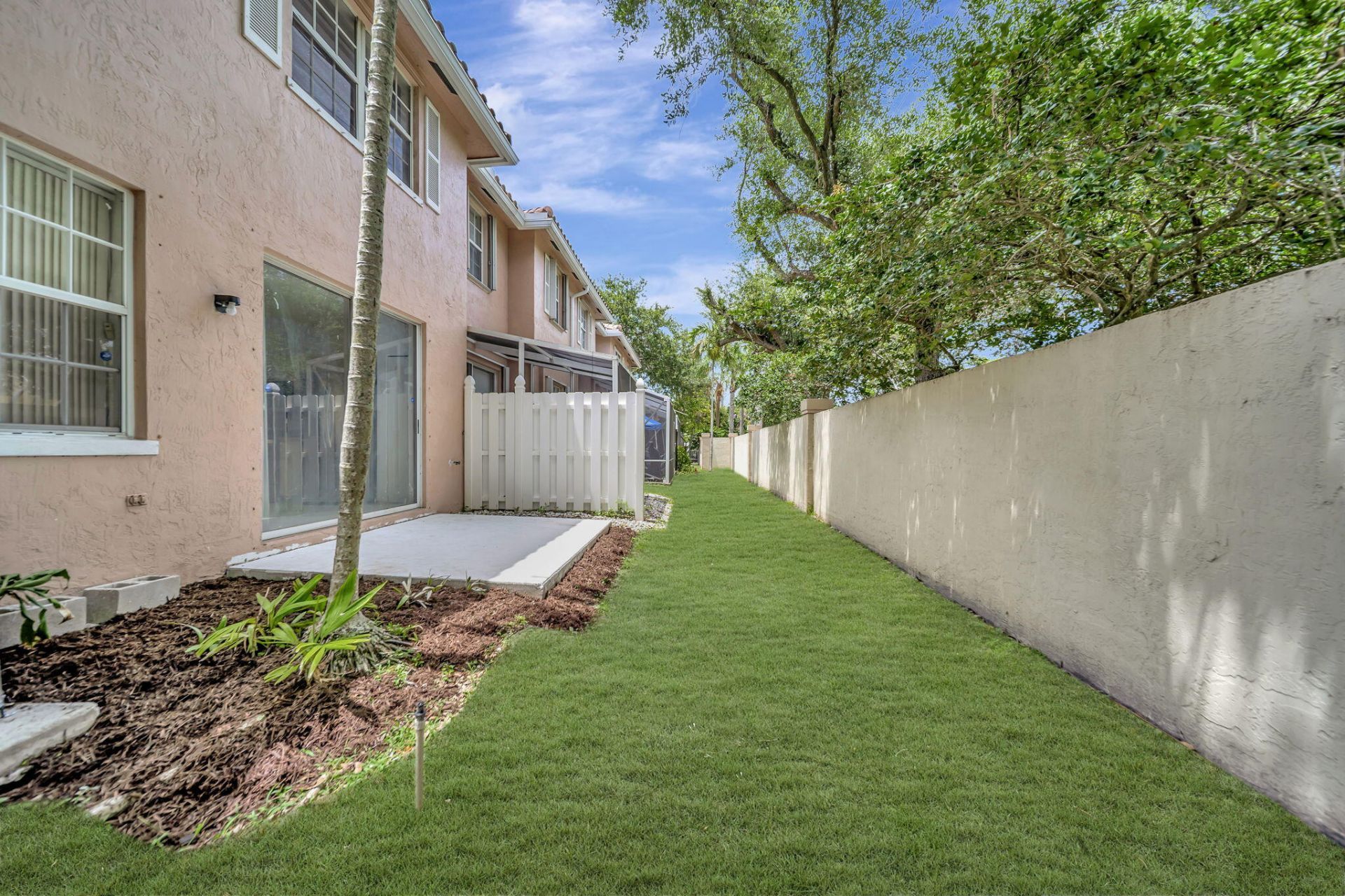 3970 NW 90th Way, Sunrise, FL 33351 Photo