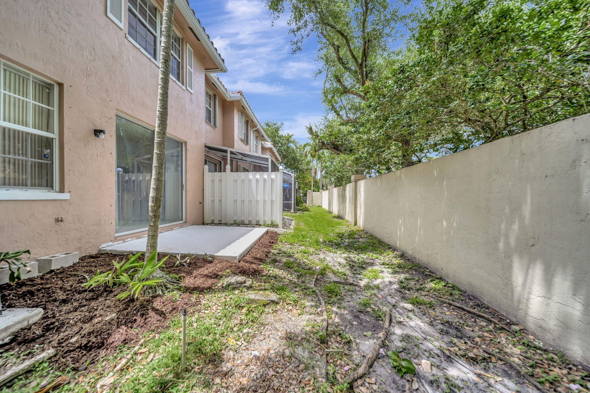 3970 NW 90th Way, Sunrise, FL 33351 Photo