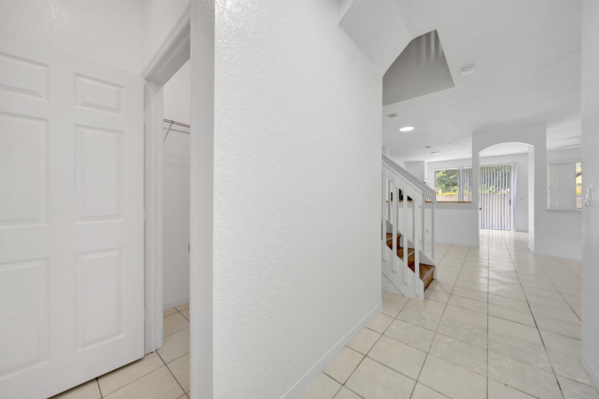 3970 NW 90th Way, Sunrise, FL 33351 Photo