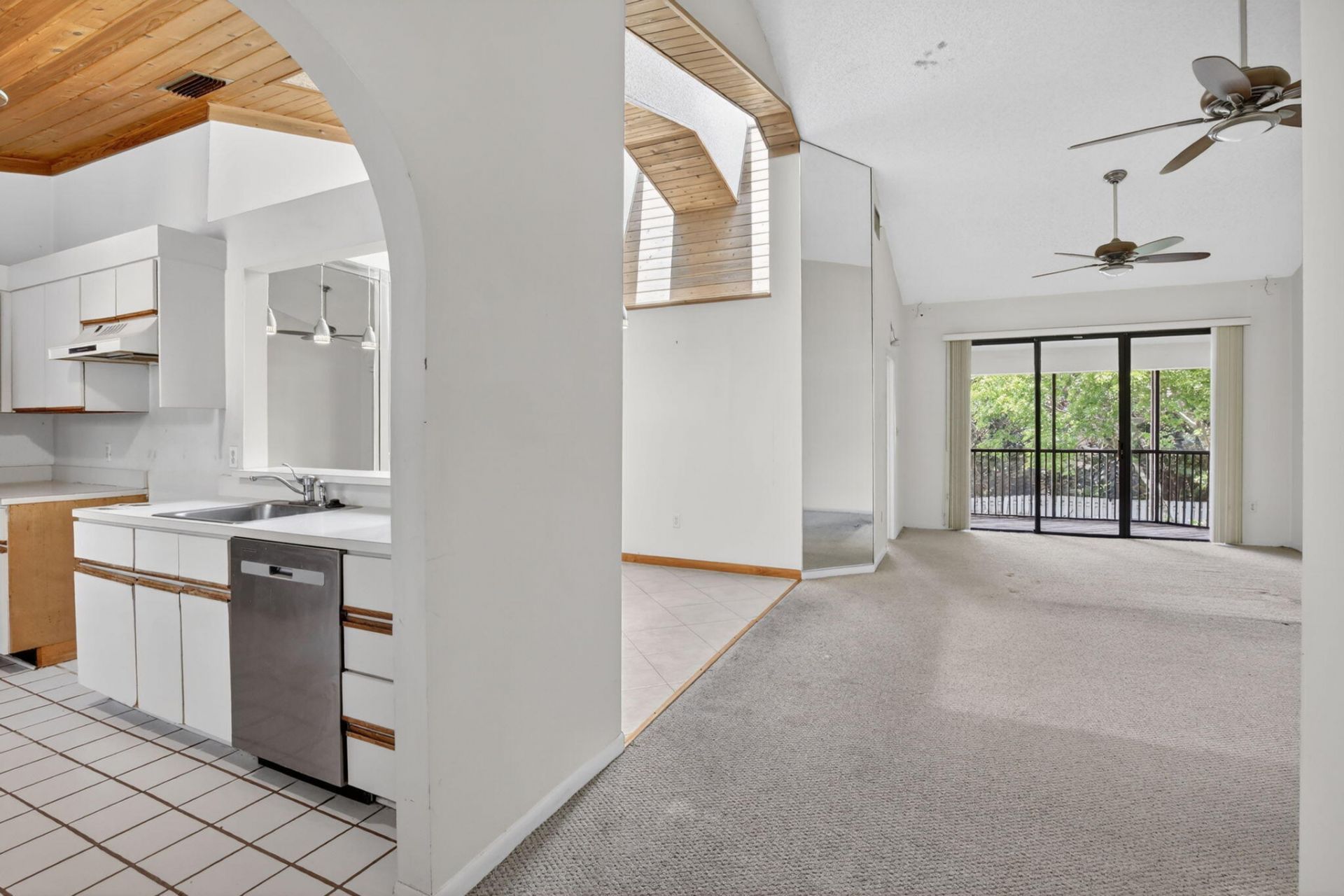 9883 NW 1st Court, Plantation, FL 33324 Photo