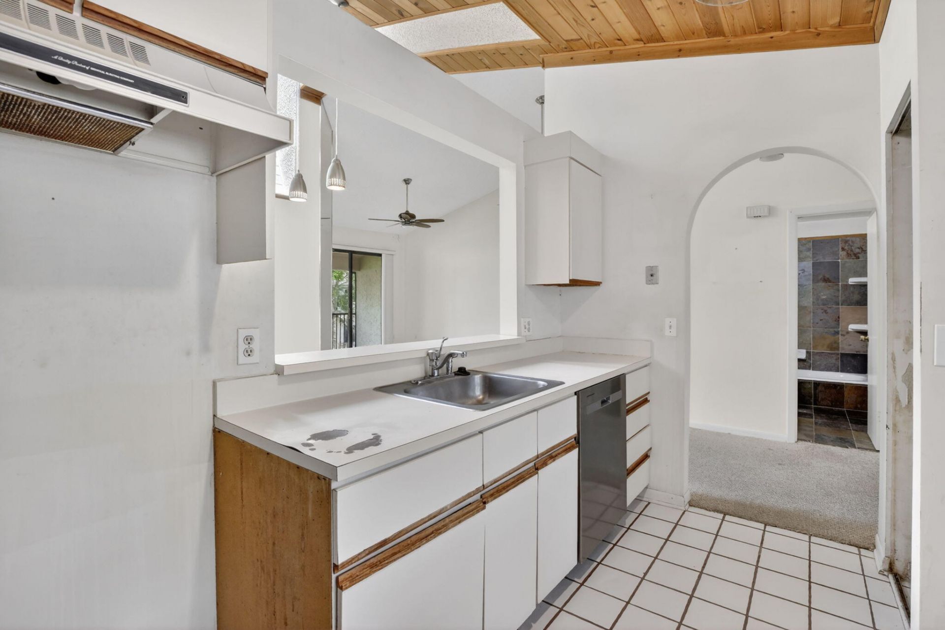 9883 NW 1st Court, Plantation, FL 33324 Photo